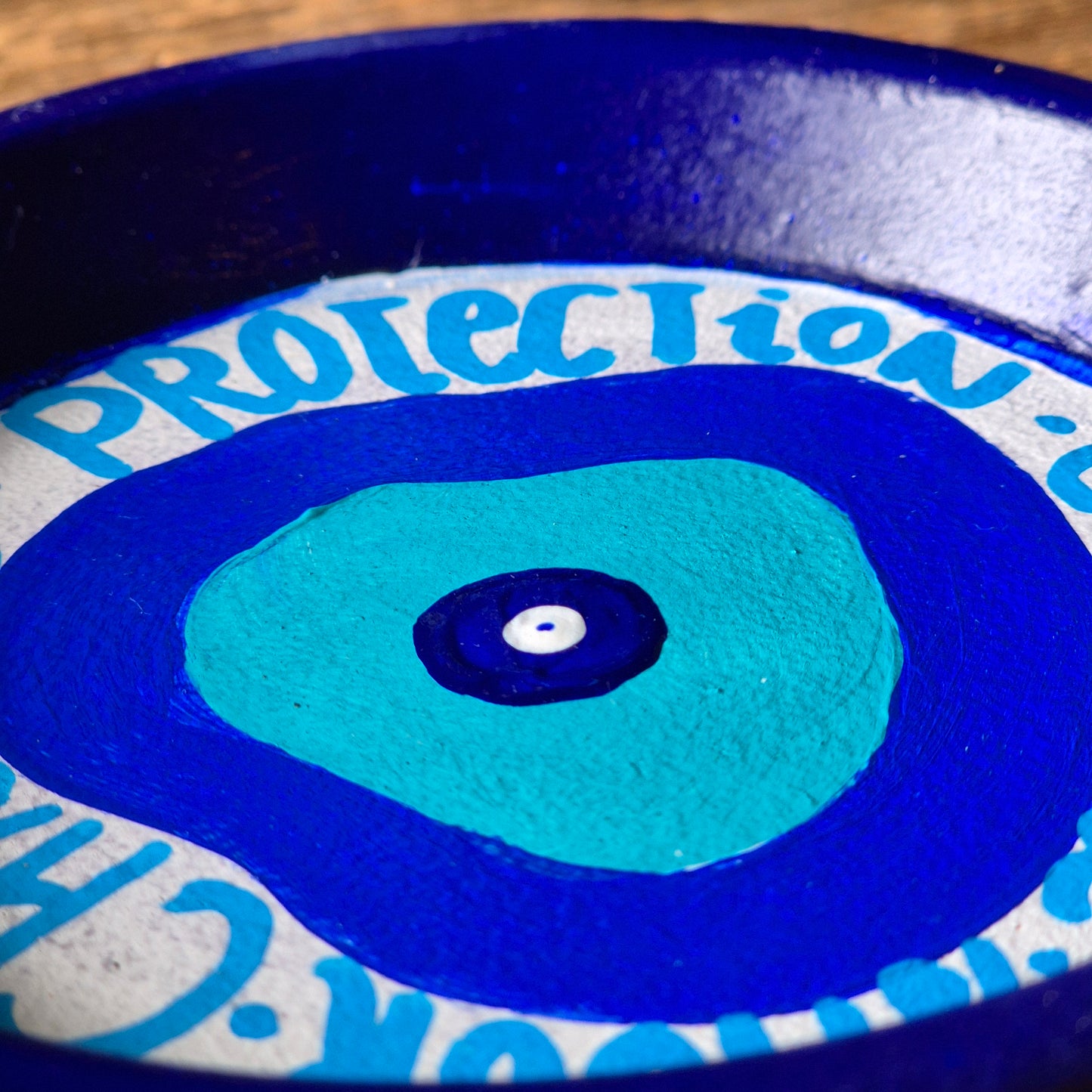 Cache pot "PROTECTION"